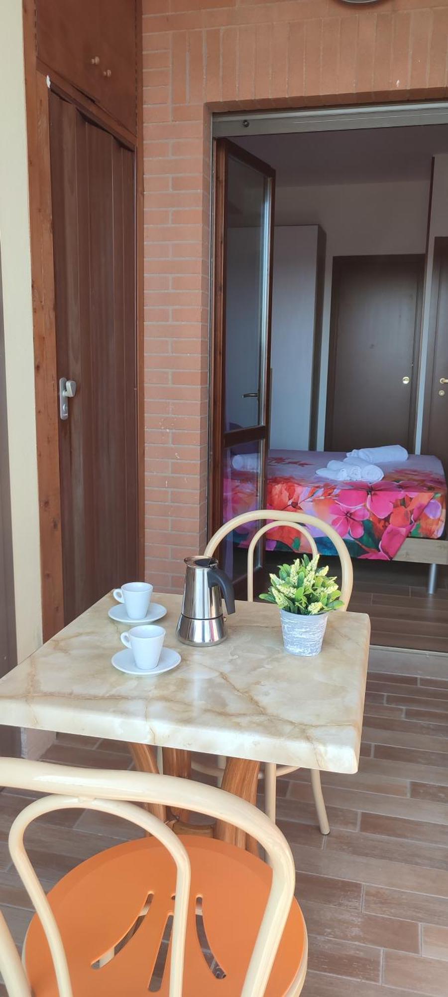 Love Home Apartament Near The Airport ฟิวมิชีโน ภายนอก รูปภาพ
