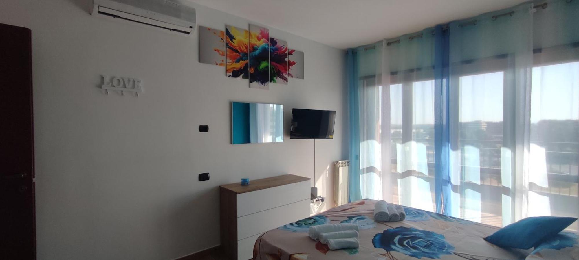 Love Home Apartament Near The Airport ฟิวมิชีโน ภายนอก รูปภาพ
