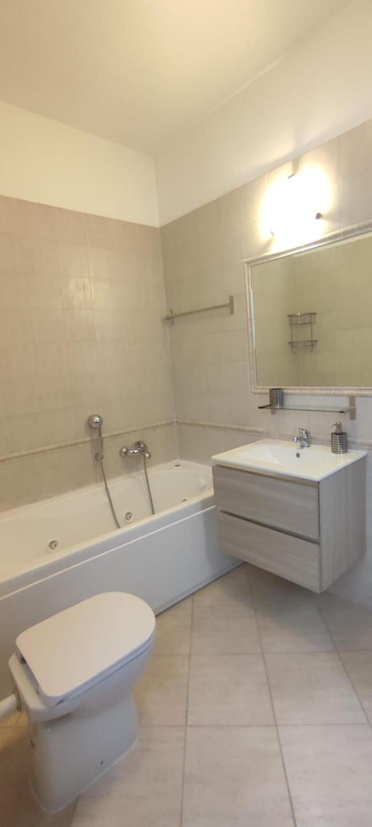 Love Home Apartament Near The Airport ฟิวมิชีโน ภายนอก รูปภาพ