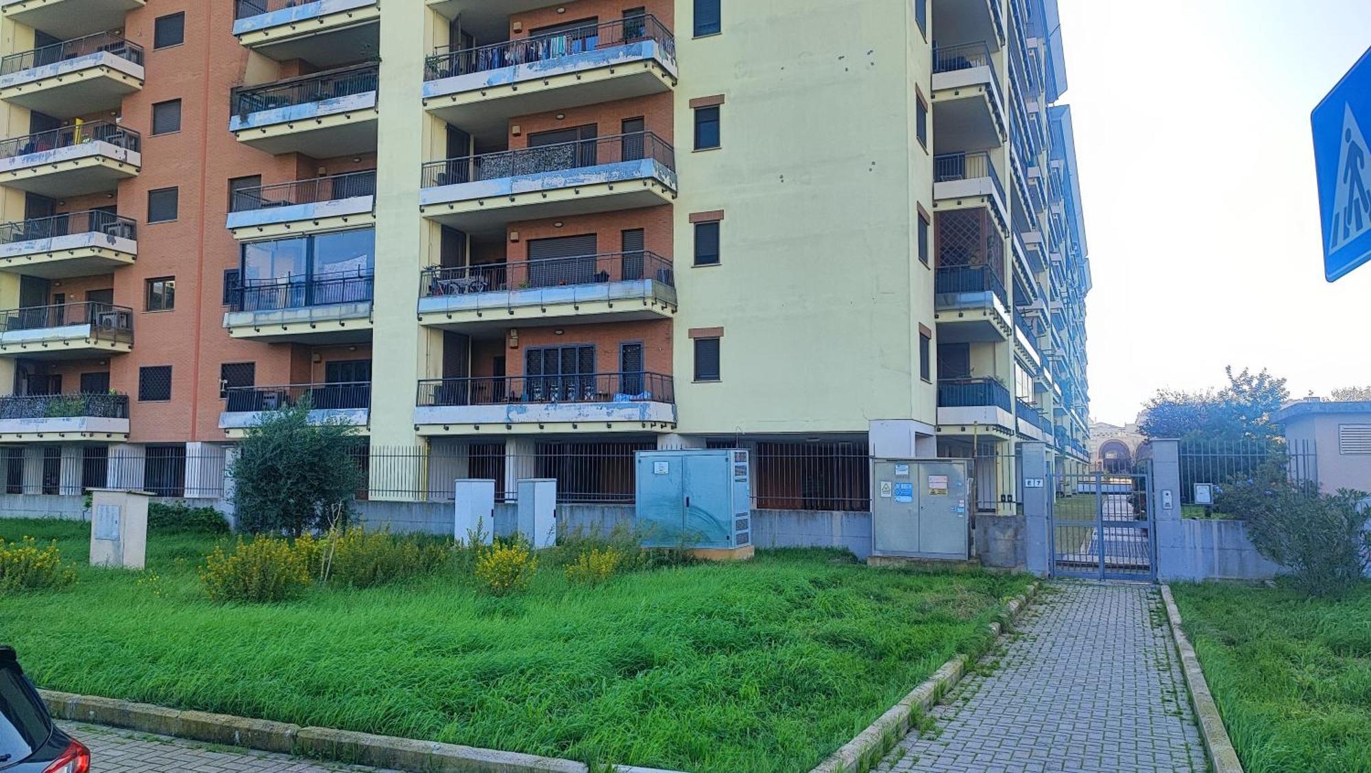Love Home Apartament Near The Airport ฟิวมิชีโน ภายนอก รูปภาพ